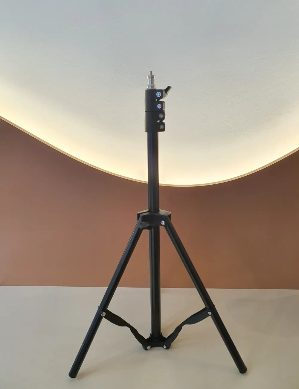 Pied support réglable universel pour lampe / ring light / appareil photo - Limen